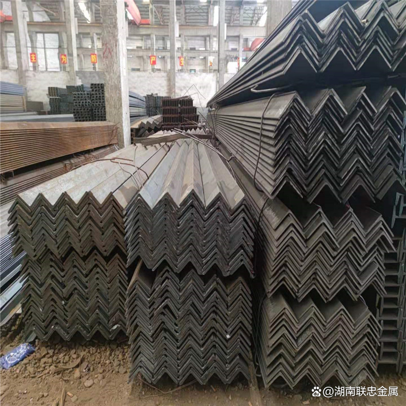 辽宁H型钢厂家：行业动态与发展轨迹